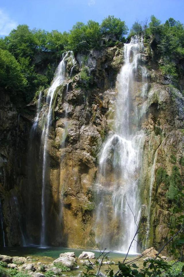 西部地区包括哪些省，直辖市，自治区